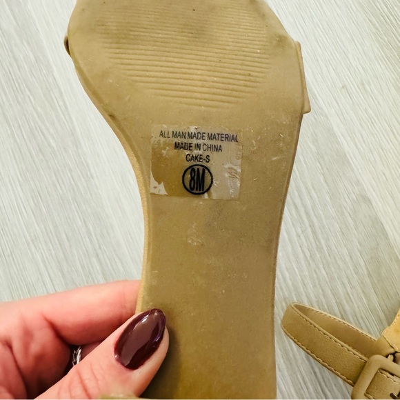 Y Not Nude Block Heel Sandal ankle strap - Picture 6 of 6